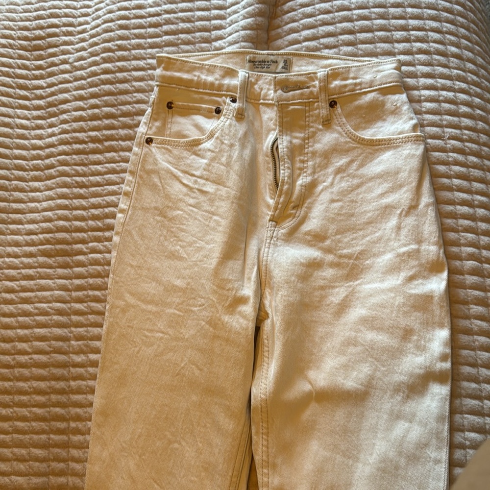 Abercrombie & Fitch The Ankle Straight High Rise Jeans